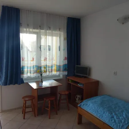 Pod Zlotym Zaglem * Karwia