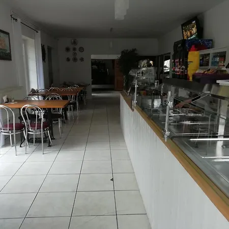 Pod Zlotym Zaglem *